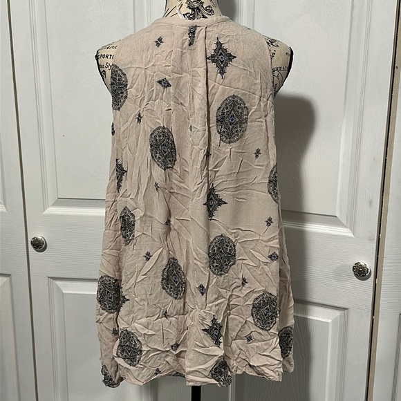 Free People x Urban Outfitters Tribal Print Top - Picture 6 of 10